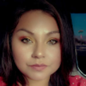 Meet your Posher, Isela